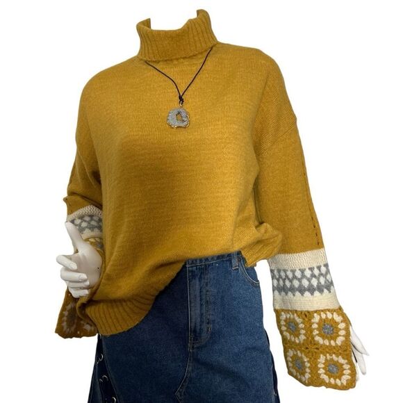 En Creme Gold Turtleneck Crochet Sleeves Sweater -- M/L - Picture 5 of 15